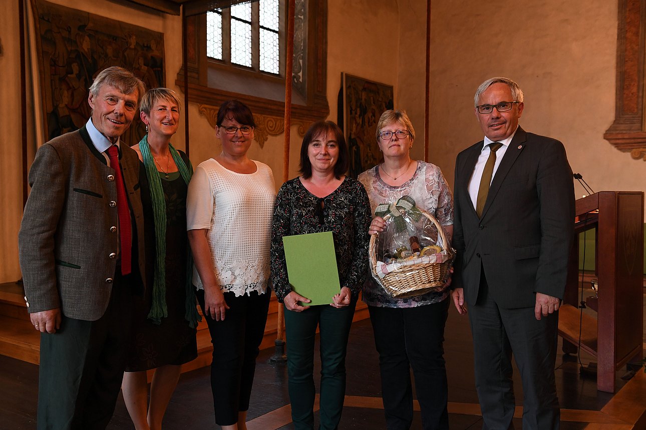 Gewinnerinnen des Deutschen Landschaftspflegepreises 2017: Goldmarie sucht Eremit & Co
